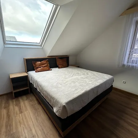 Racing Homestay szállás